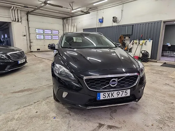 Volvo V40 Cross Country 2015 photo 2