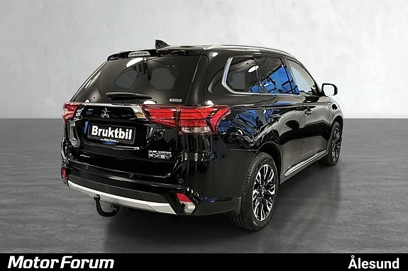 Mitsubishi Outlander 2018 photo 3