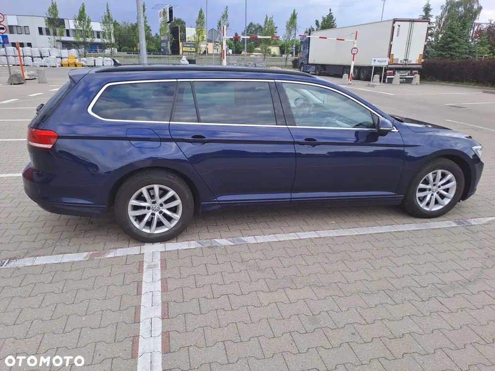Volkswagen Passat 2018 photo 5