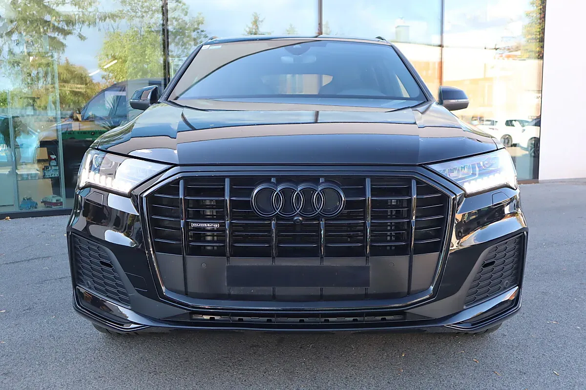 Audi Q7 2022 photo 2