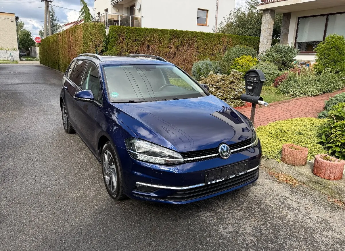 Volkswagen Golf 7 Kombi 2018 photo 2