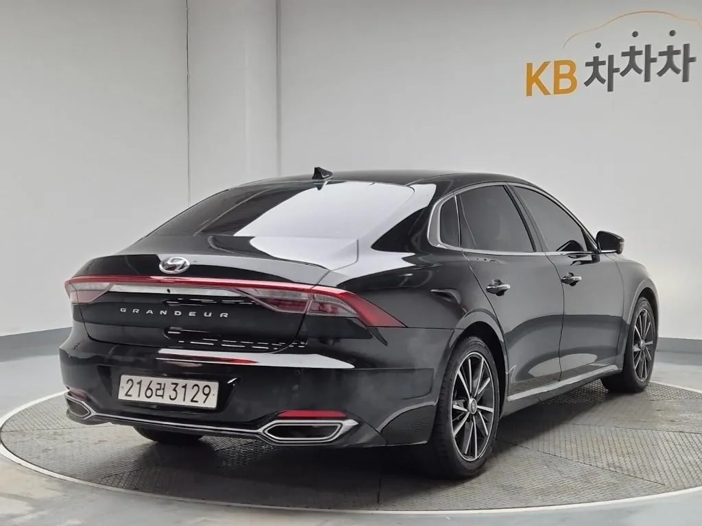 Hyundai Grandeur 2022 photo 3