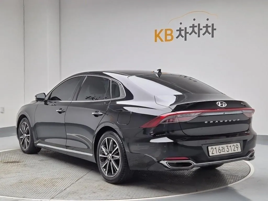 Hyundai Grandeur 2022 photo 2