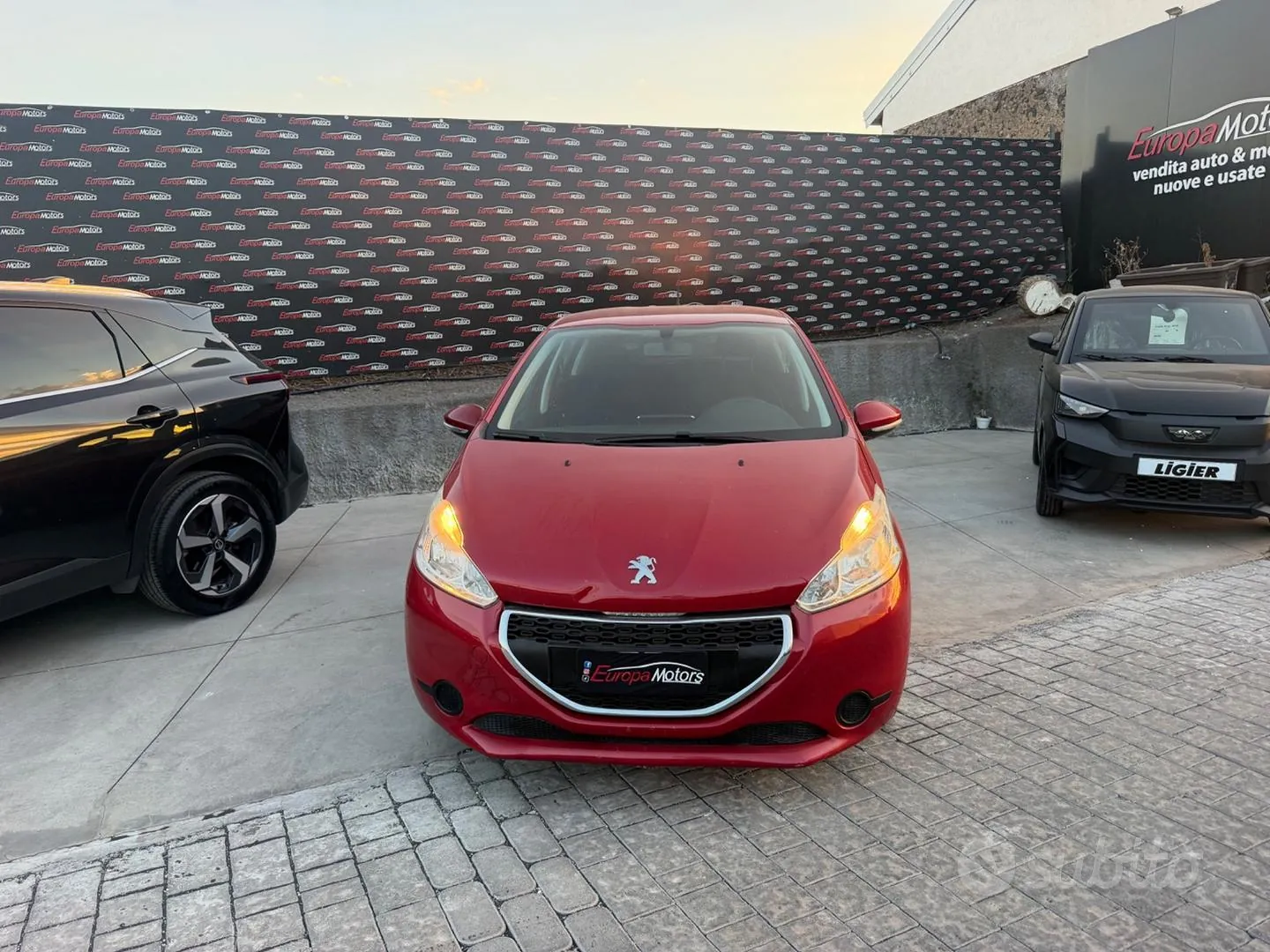 Peugeot 208 2014 photo 3