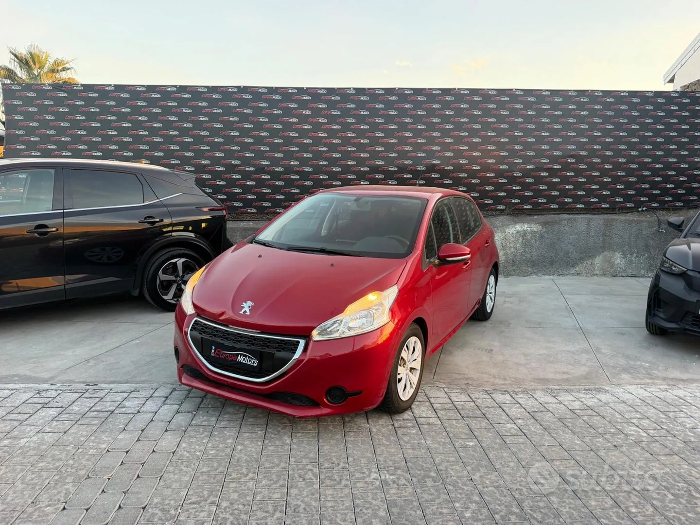 Peugeot 208 2014 photo 2