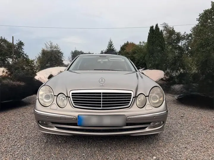 Mercedes-Benz E280
