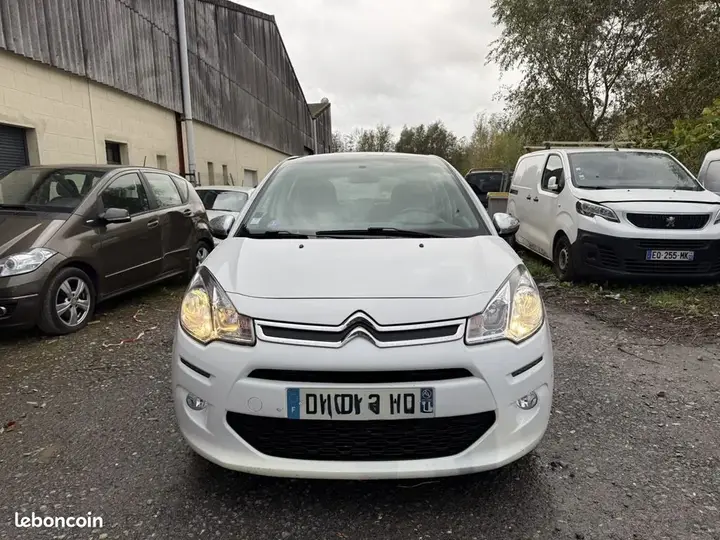 Citroen C3 2015 photo 2