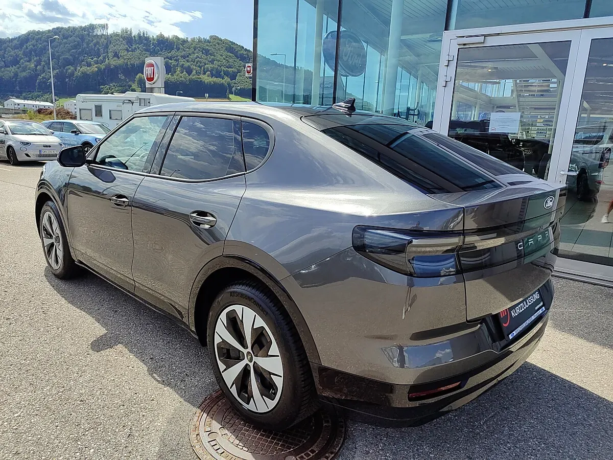 Ford Capri 2026 photo 3