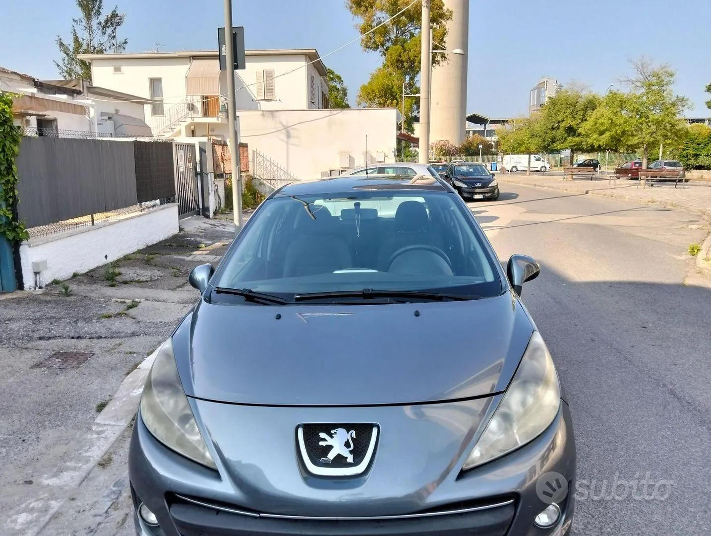 Peugeot 207 2012 photo 3
