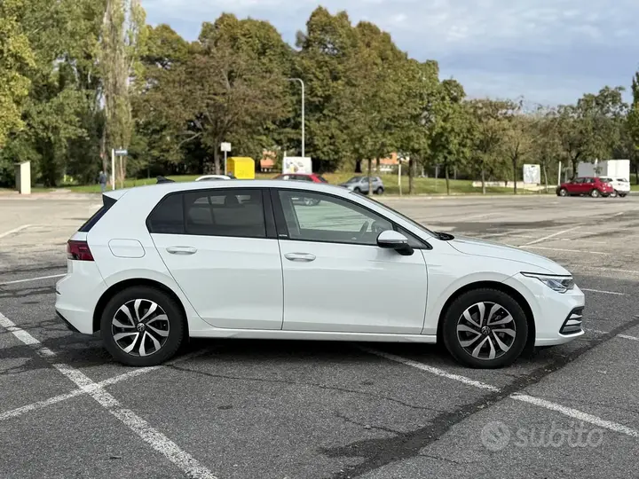 Volkswagen Golf 2022 photo 5