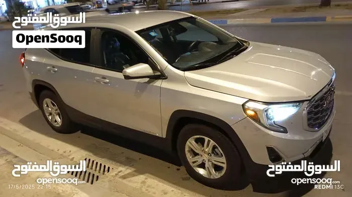 GMC Terrain 2022 photo 2