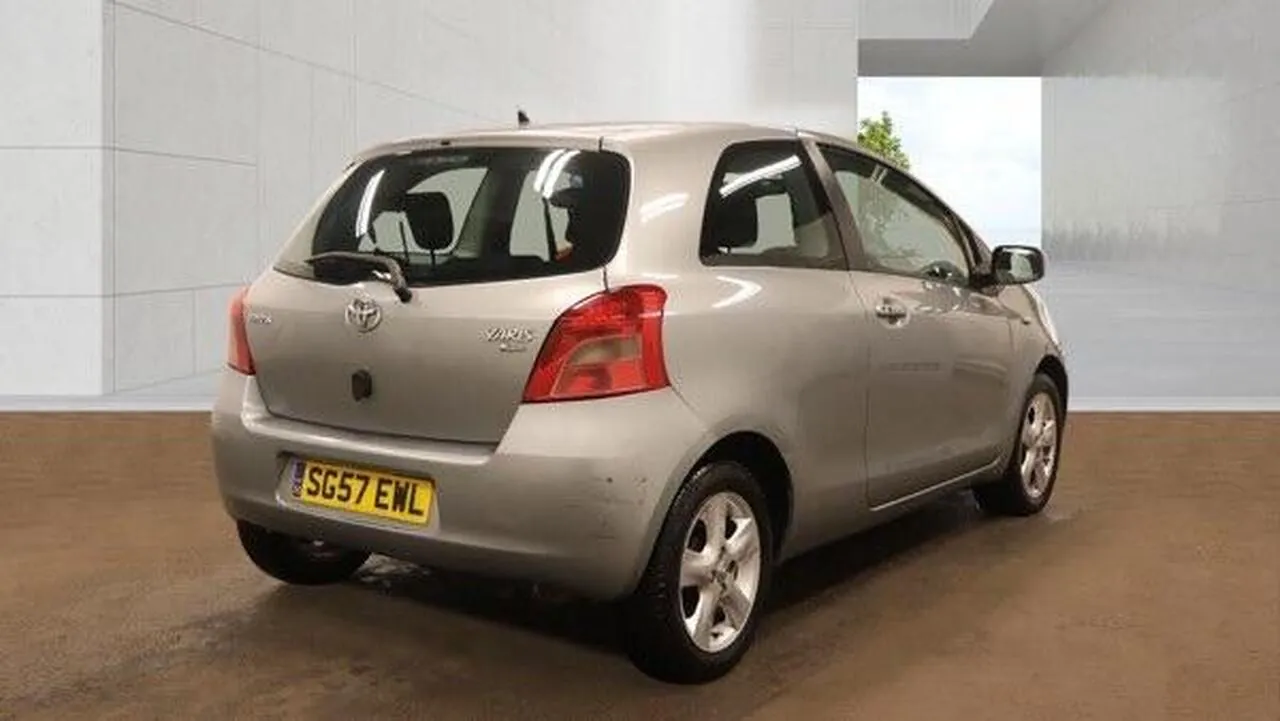 Toyota Yaris 2007 photo 5