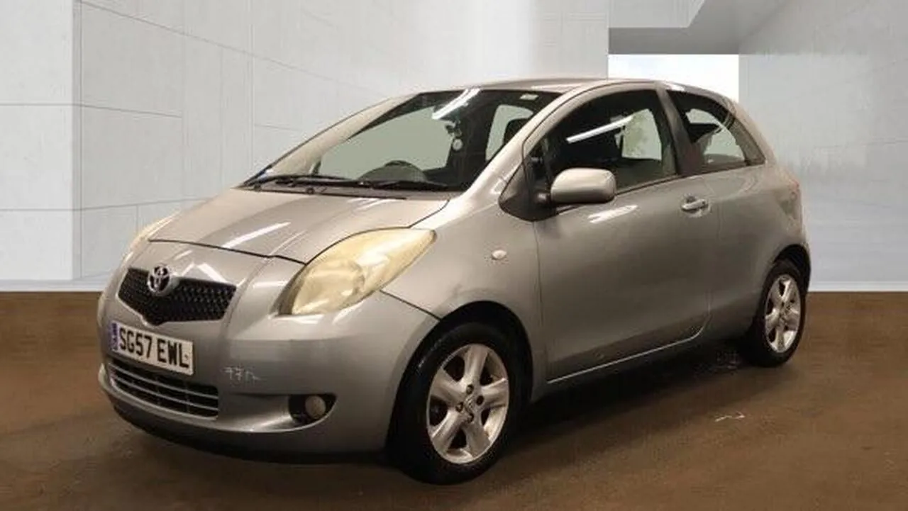 Toyota Yaris 2007 photo 3
