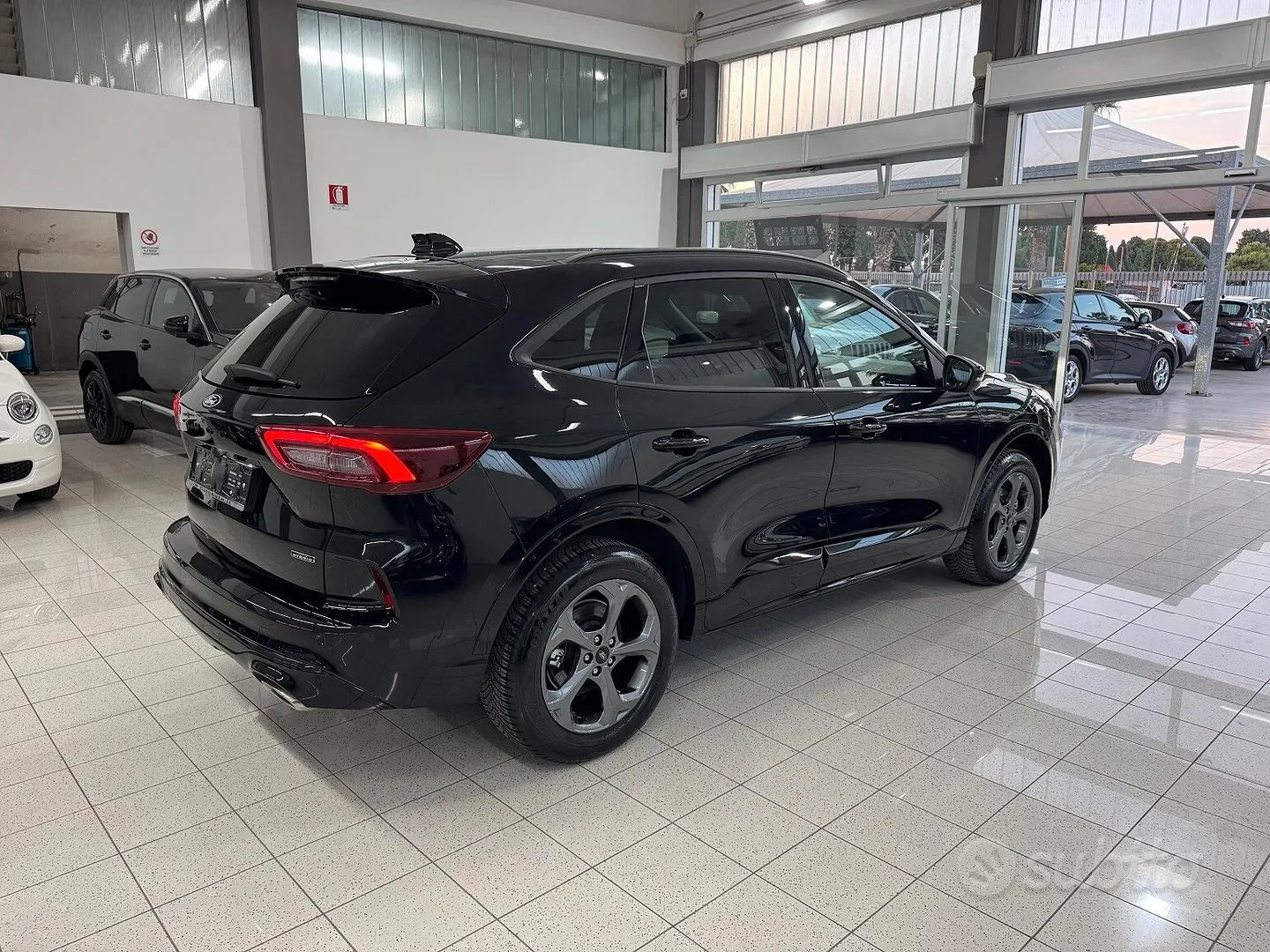 Ford Kuga 2025 photo 4