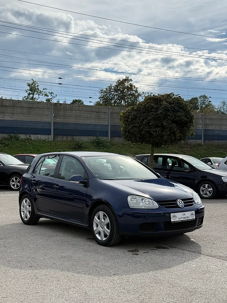 Volkswagen Golf 2009 photo 3