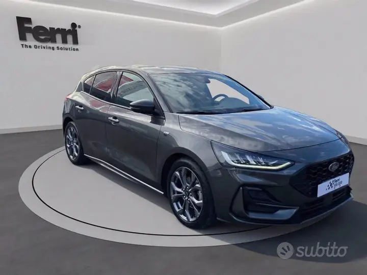 Ford Focus 2023 photo 3