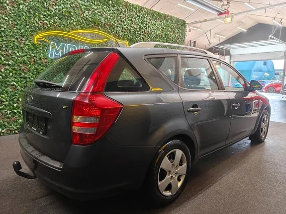 Kia Ceed 2009 photo 4
