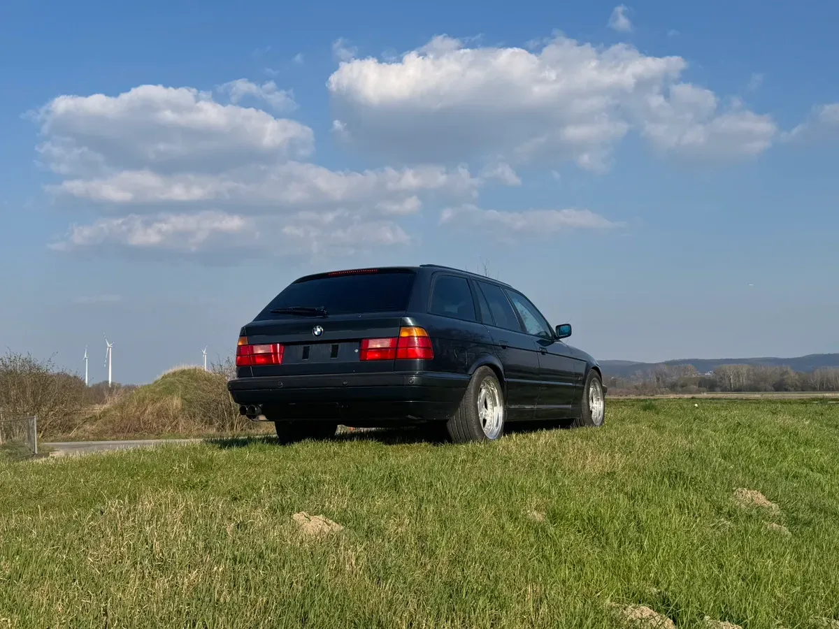 BMW 5 Series 1995 photo 3