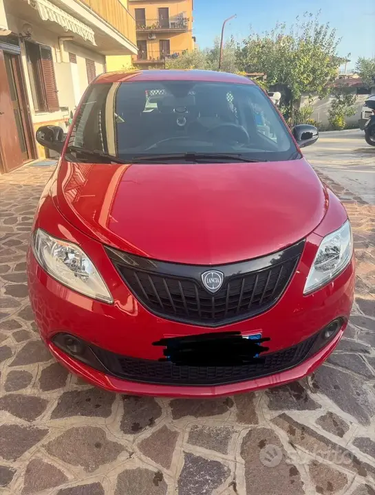 Lancia Ypsilon