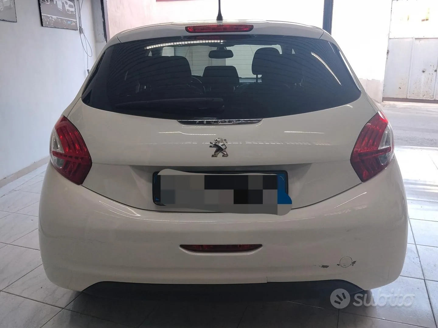 Peugeot 208 2013 photo 3