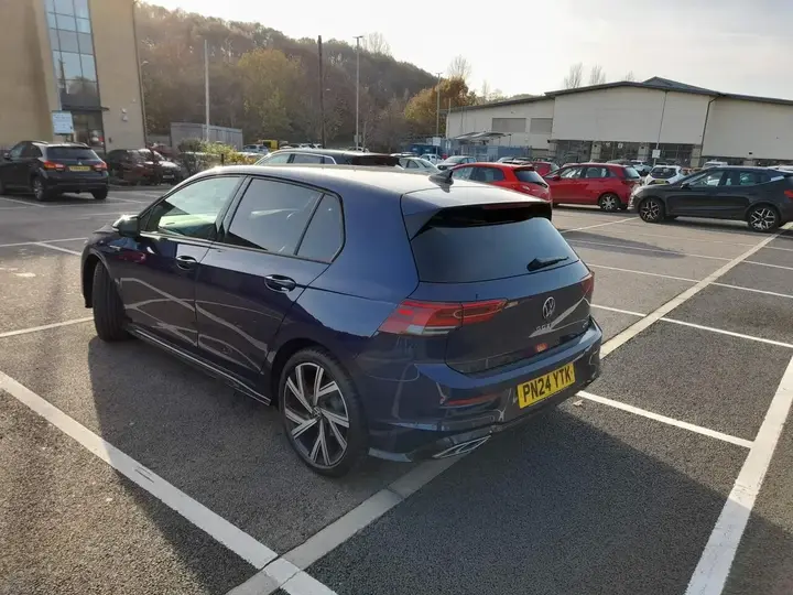 Volkswagen Golf 2024 photo 3