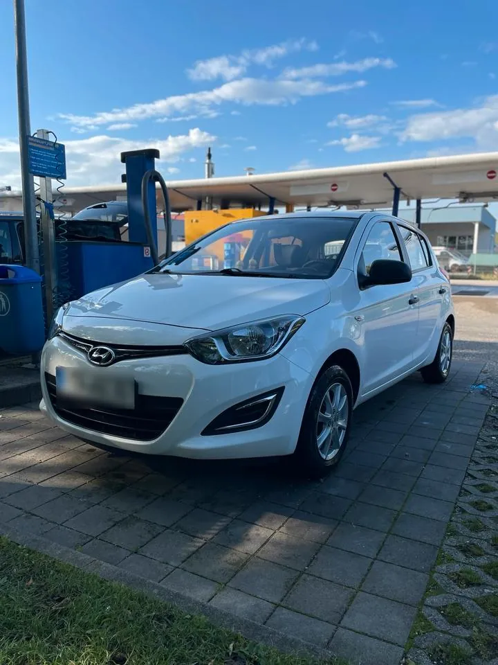 Hyundai I20