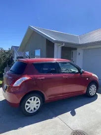 Suzuki Swift 2010 photo 5