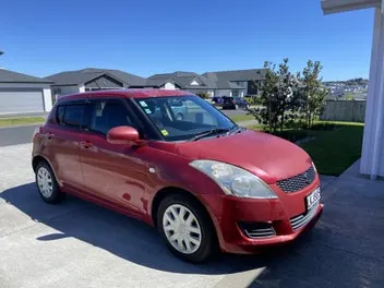 Suzuki Swift 2010 photo 2