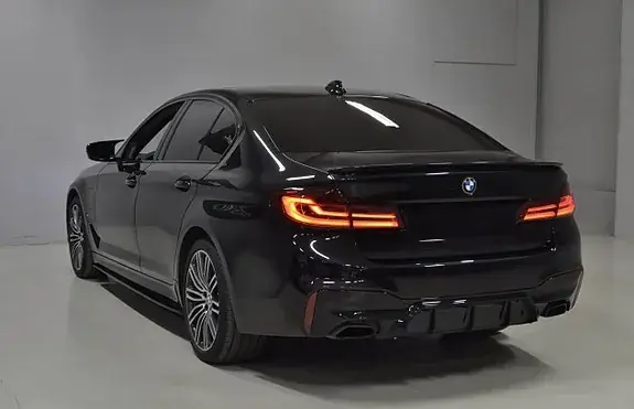 BMW 5 Series 2018 photo 4