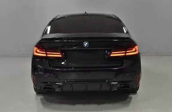 BMW 5 Series 2018 photo 5