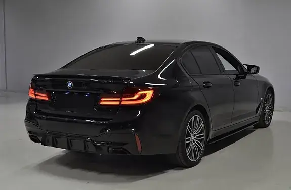 BMW 5 Series 2018 photo 3