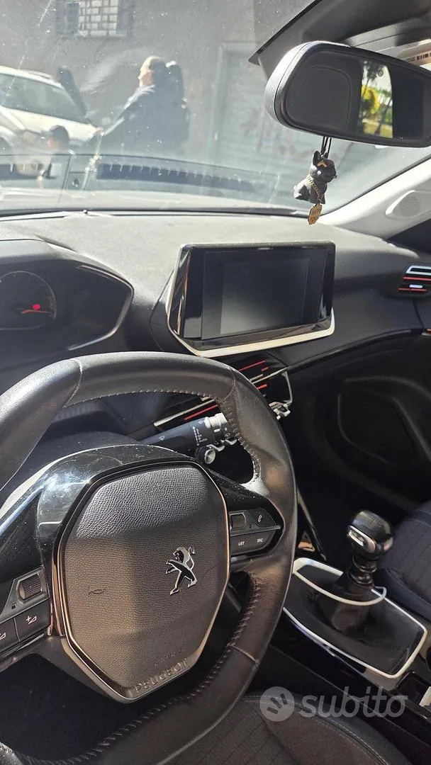 Peugeot 2008 2022 photo 5