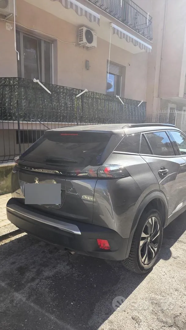 Peugeot 2008 2022 photo 3