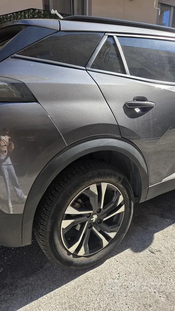Peugeot 2008 2022 photo 2