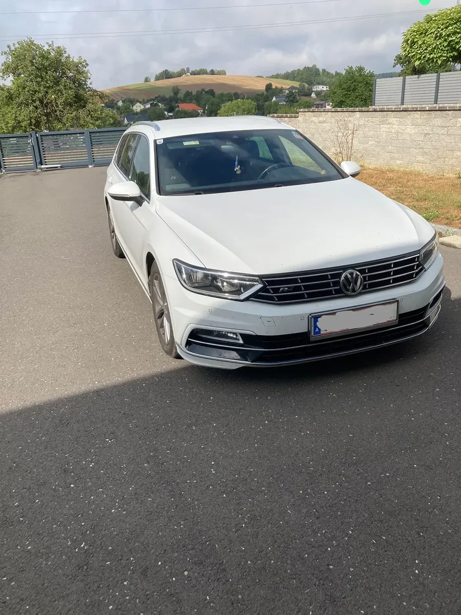 Volkswagen Passat 2018 photo 2