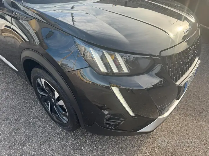 Peugeot 2008 2021 photo 4