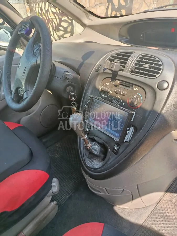 Citroen Xsara Picasso 2002 photo 4