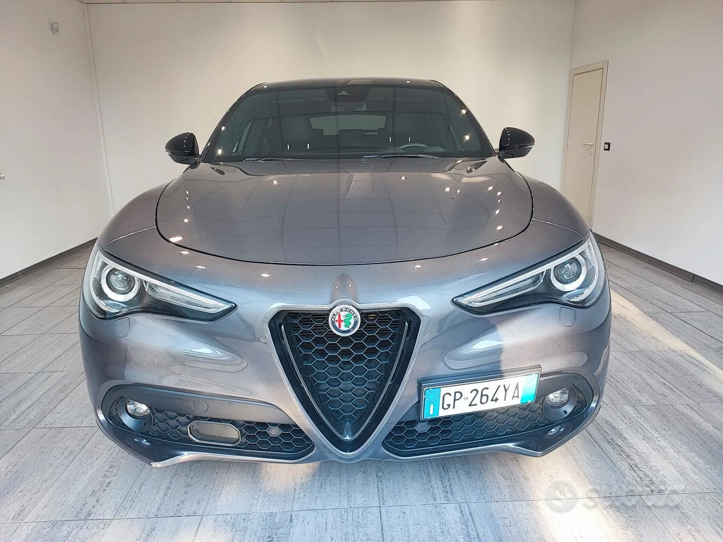 Alfa Romeo Stelvio 2023 photo 2