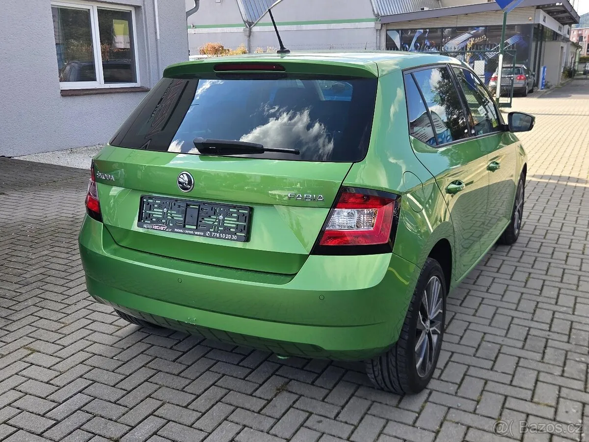 Skoda Fabia 2015 photo 4