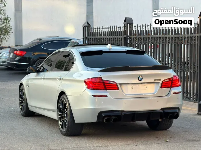BMW 5 Series 2012 photo 4