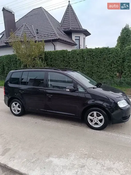Volkswagen Touran 2006 photo 5