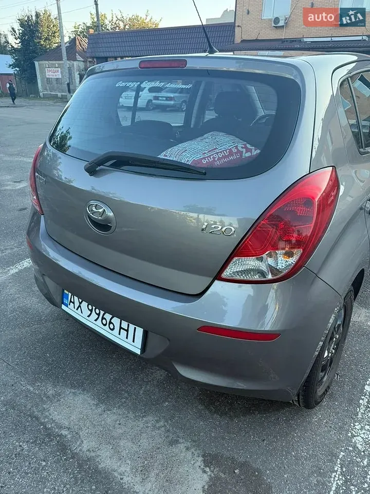 Hyundai I20 2013 photo 3