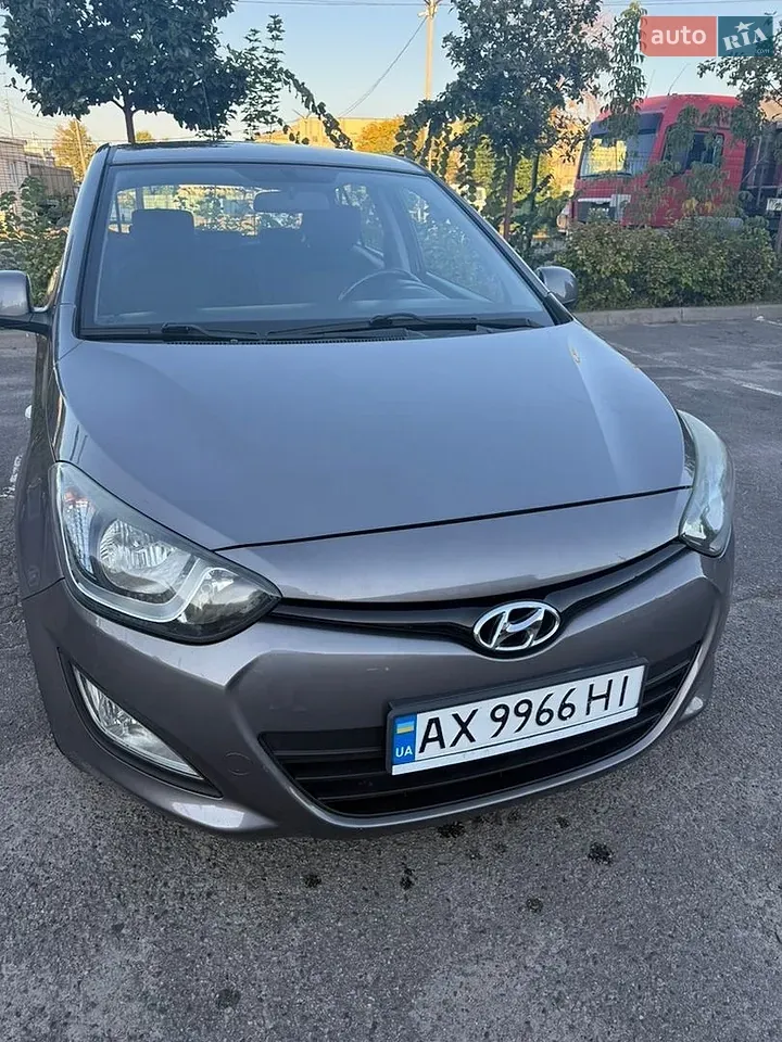 Hyundai I20