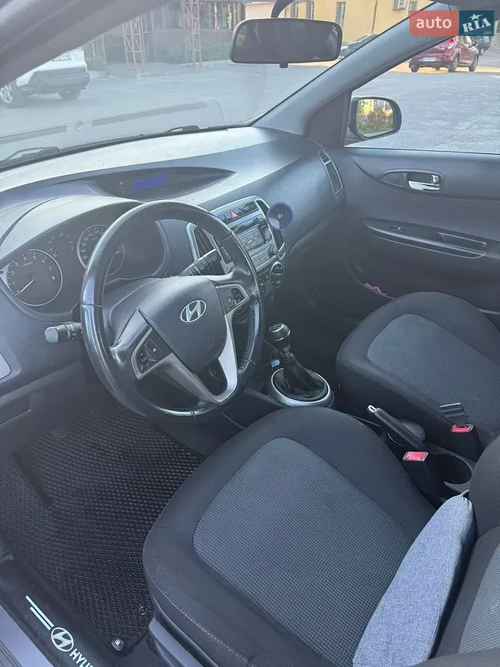 Hyundai I20 2013 photo 5