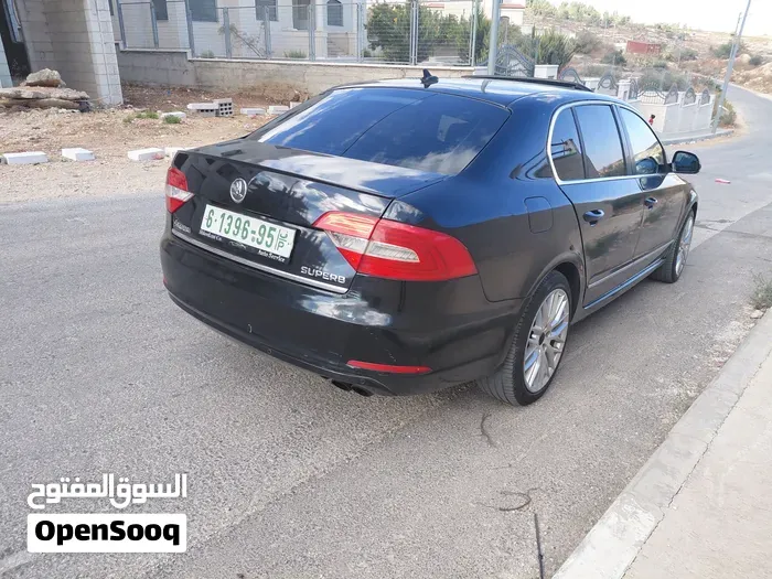Skoda Superb 2014 photo 4