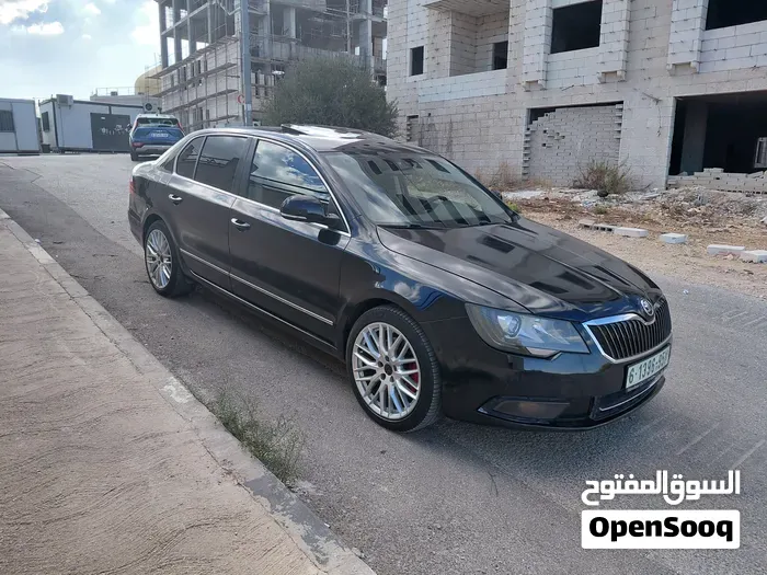 Skoda Superb 2014 photo 3