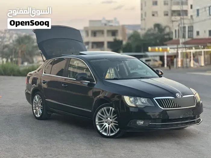 Skoda Superb 2014 photo 5