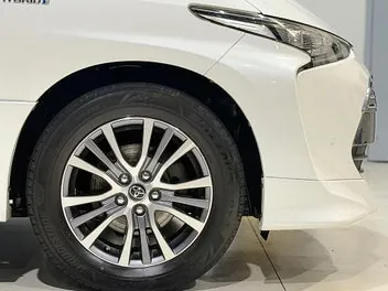 Toyota Estima 2017 photo 5