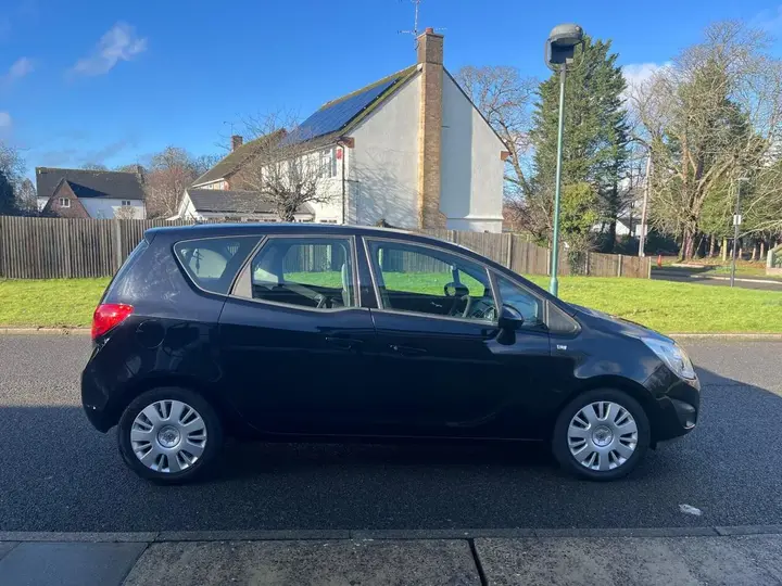 Vauxhall Meriva 2011 photo 5