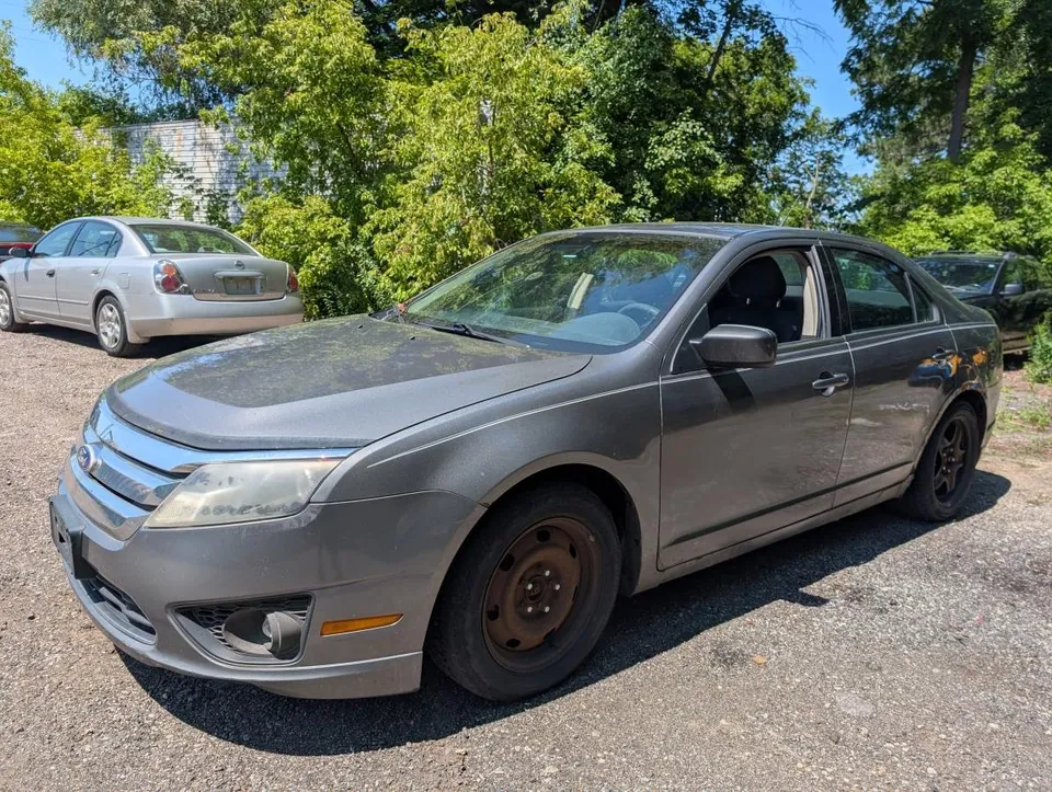 Ford Fusion 2010 photo 3